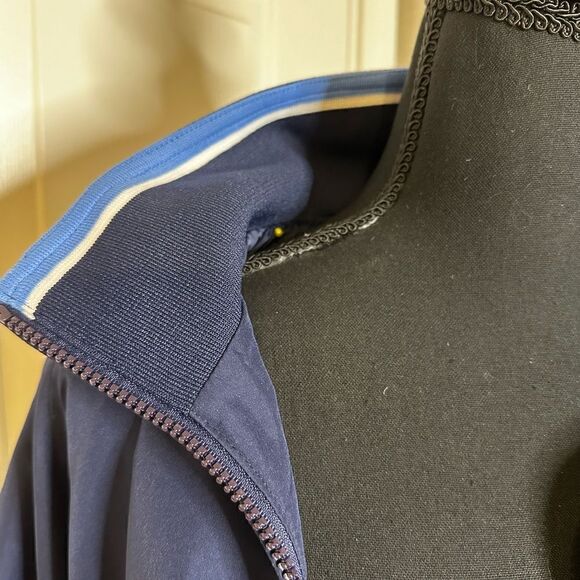 Women’s Tenessee Titans jacket windbreaker size small EUC - Picture 4 of 11